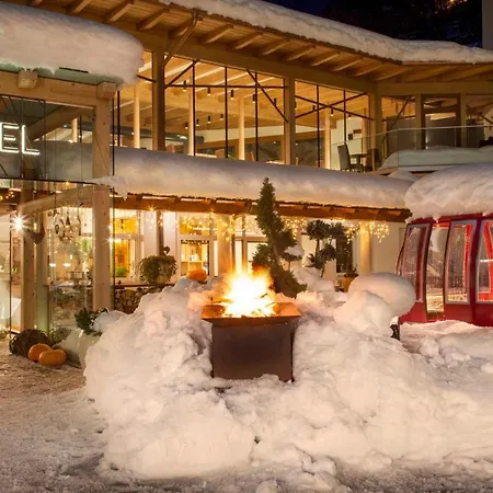 Boutique E Salvadori 4* Mezzana (Trentino Alto Adige)