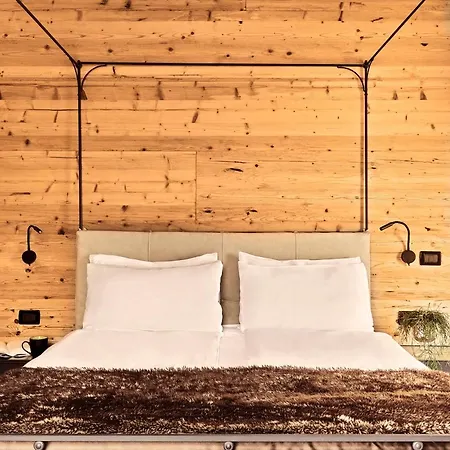 Boutique E Salvadori 4*