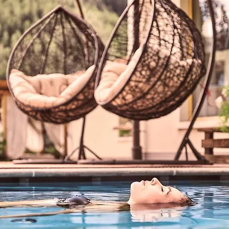 Boutique E Salvadori 4* Mezzana (Trentino Alto Adige)