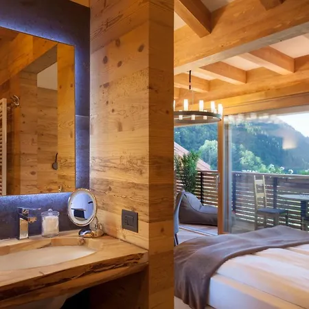 Boutique E Salvadori Hotell Mezzana (Trentino Alto Adige)